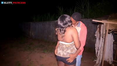 கொழுத்த குஞ்சுகளுடன் ஆபாசப்படம்